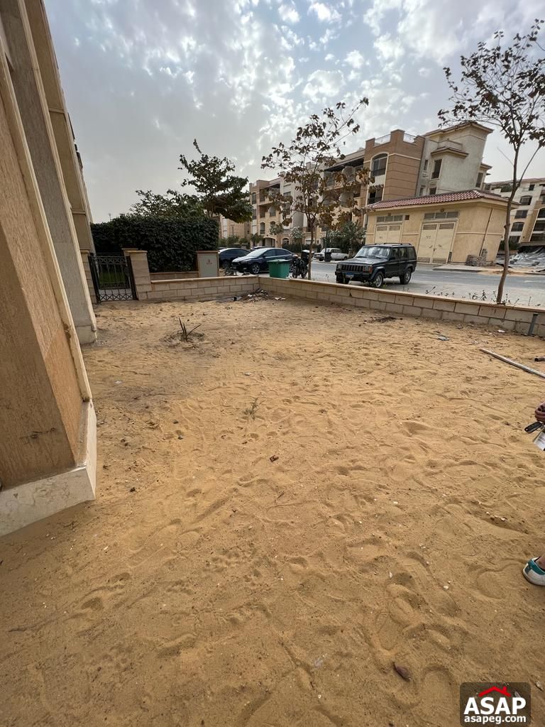 Ground Floor for Sale in Stone Residence