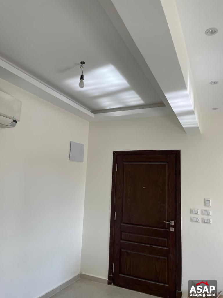 Apartment with Landscape View for Rent in Hyde Park Apartment with Landscape View for Rent in Hyde Park