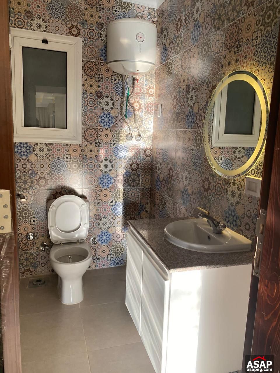 Apartment for Rent in the Square