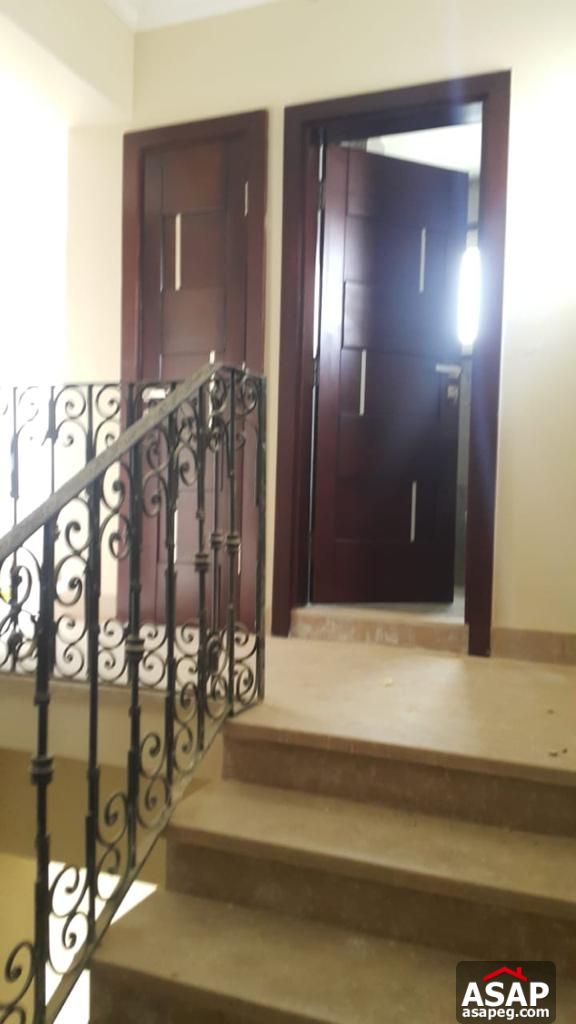 Stand Alone with Swimming Pool for Rent in Hyde Park Stand Alone with Swimming Pool for Rent in Hyde Park