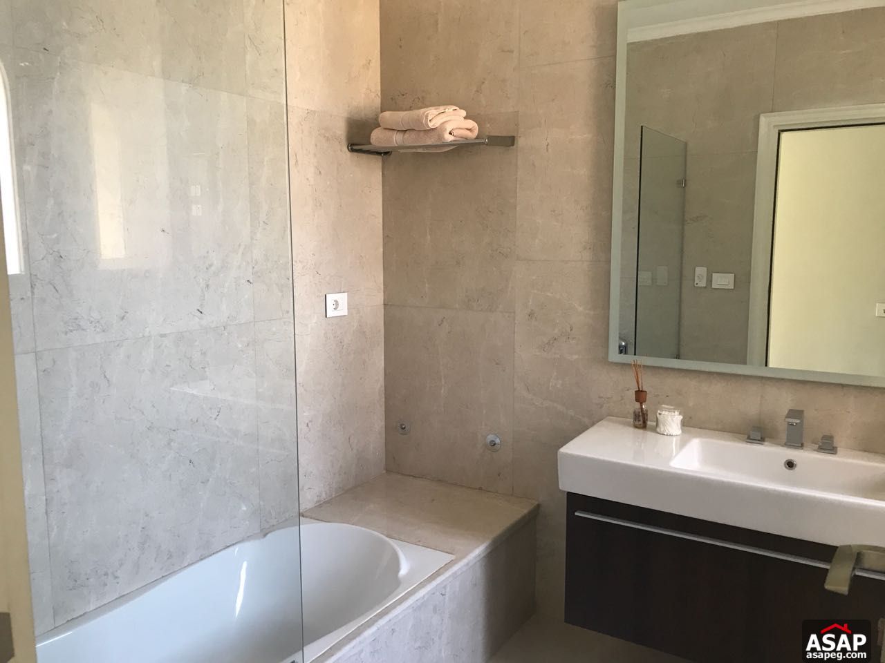 Twin House for Sale in Dyar Compound Twin House for Sale in Dyar Compound