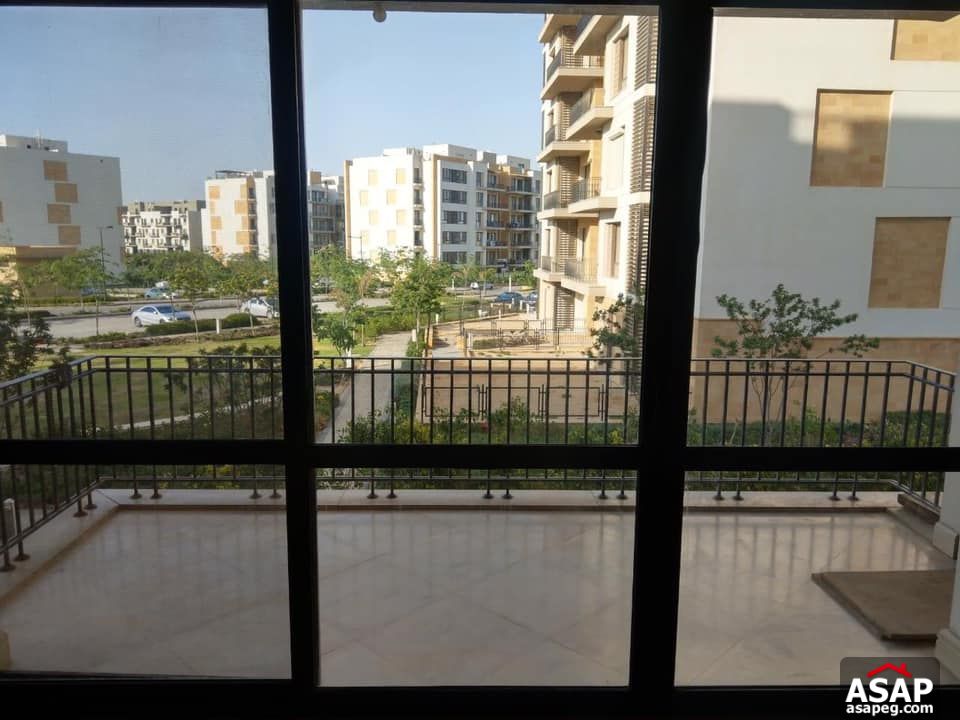 Apartment for Rent in Eastown Compoud