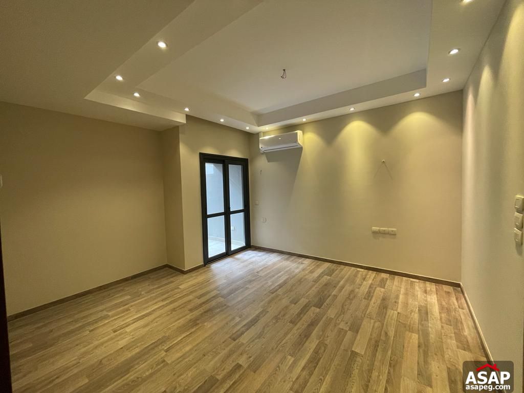 Ground Floor with Pool View for Rent in El Patio 7 Ground Floor with Pool View for Rent in El Patio 7