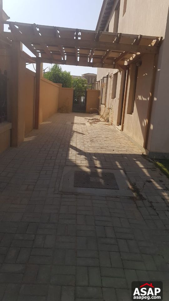 For Rent Villa in Mivida Emaar