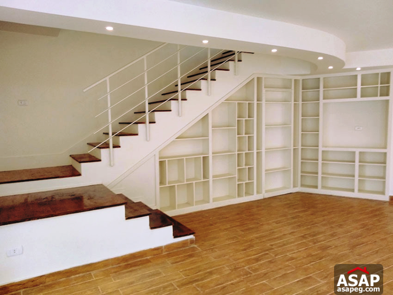 Twin House with Big Garden in Utopia Compouned - 6 October