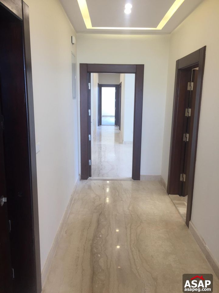 Apartment for Rent in West Golf Apartment for Rent in West Golf