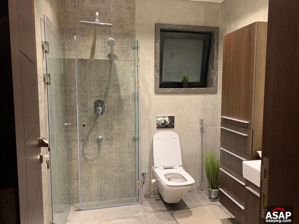 Ultra Modern Apartment for Rent in The WaterWay