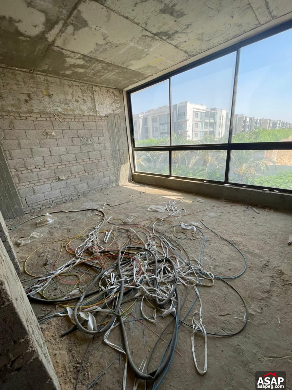 Penthouse with Pool for Sale in Lake View Residence Penthouse with Pool for Sale in Lake View Residence