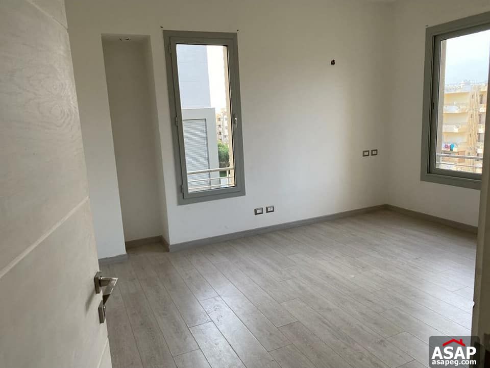 Studio for Rent in New Cairo compounds - Village Gate Palm Hills
