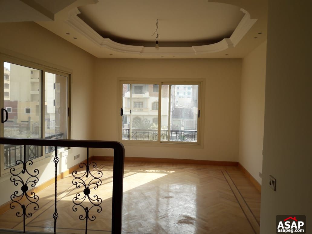 Twin Villa for rent in Mena Residence New Cairo