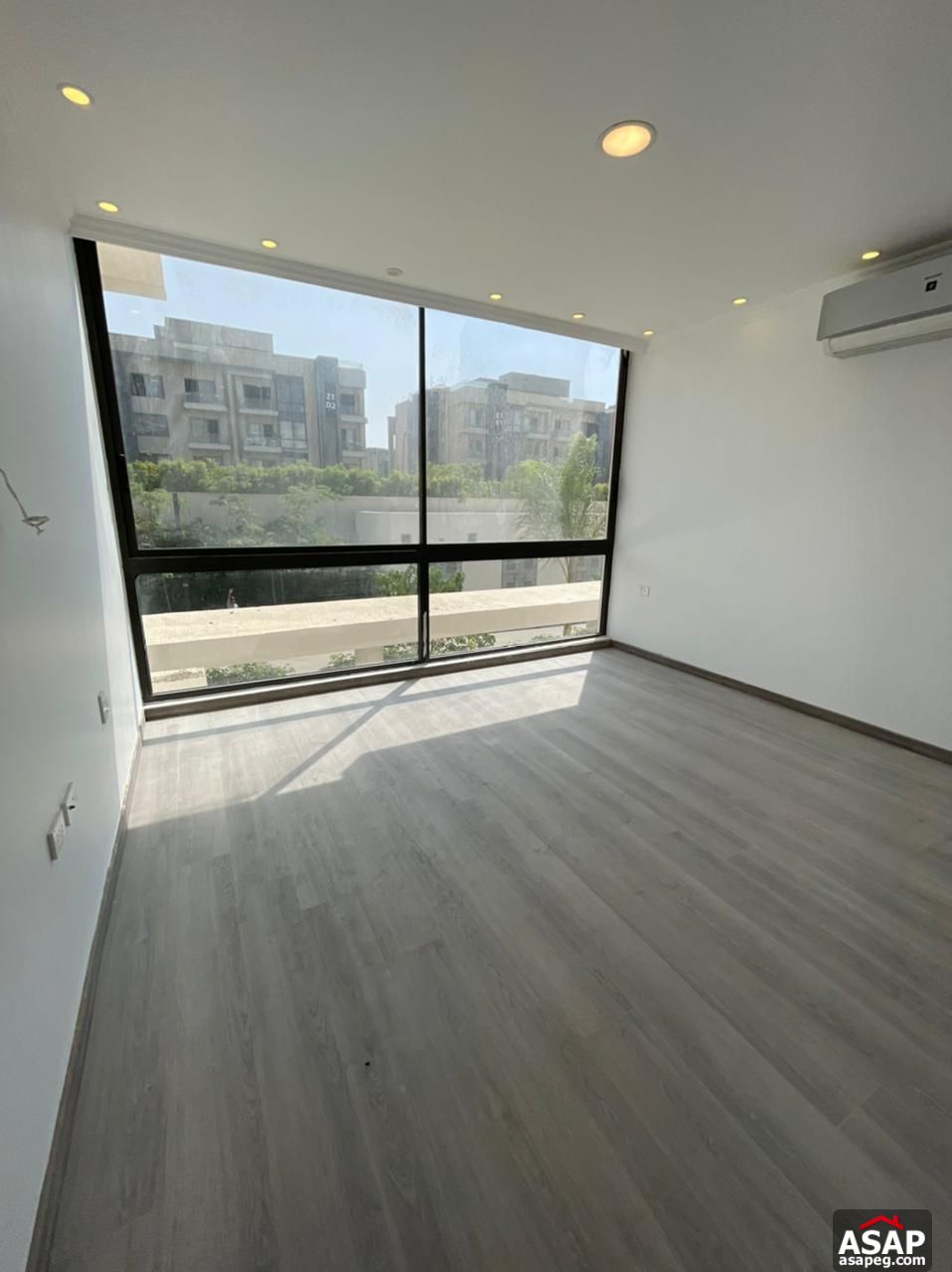 Semi Furnished Apartment in Lake View Residence Semi Furnished Apartment in Lake View Residence