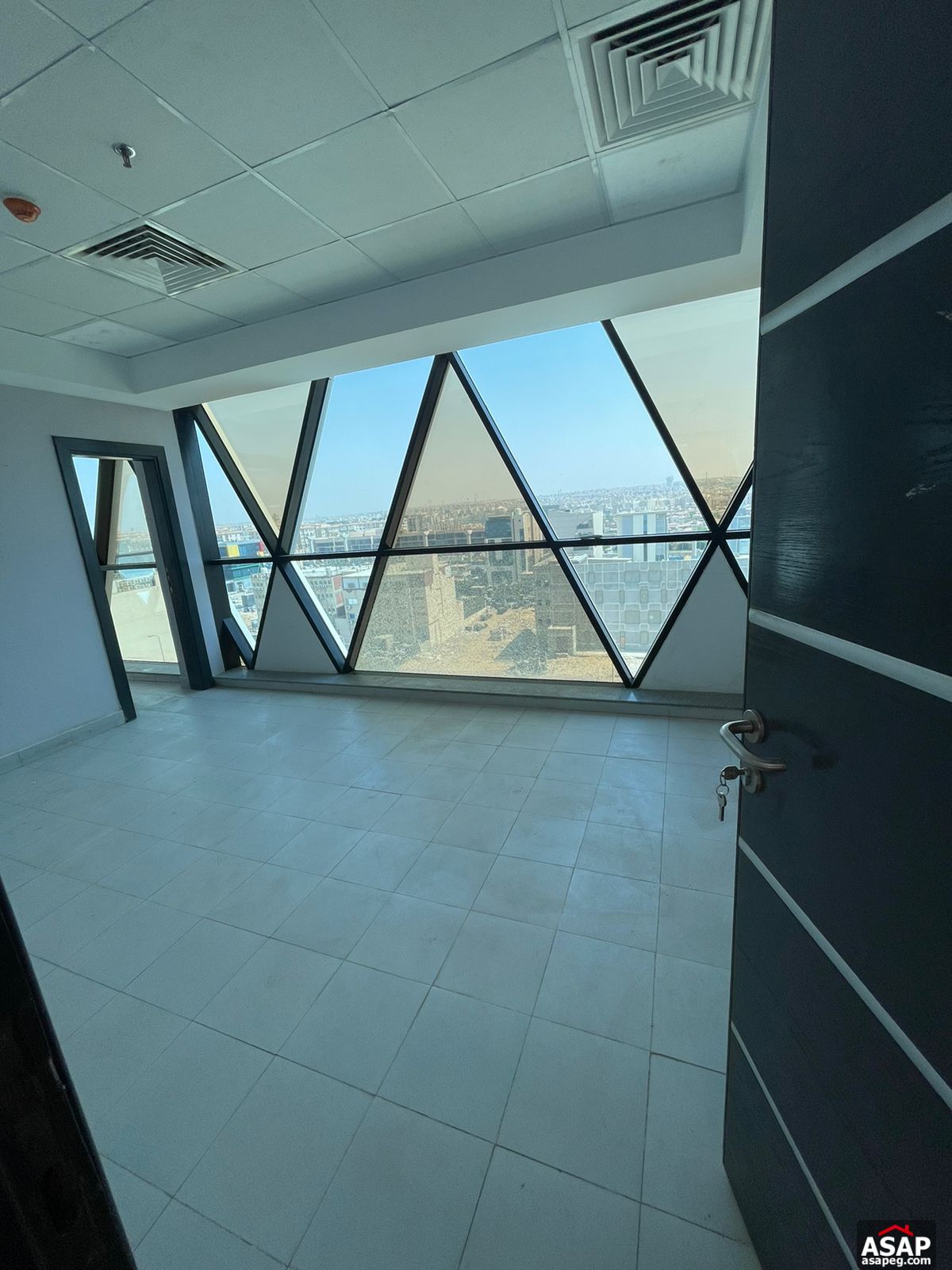 Office for Rent in Cairo Plaza