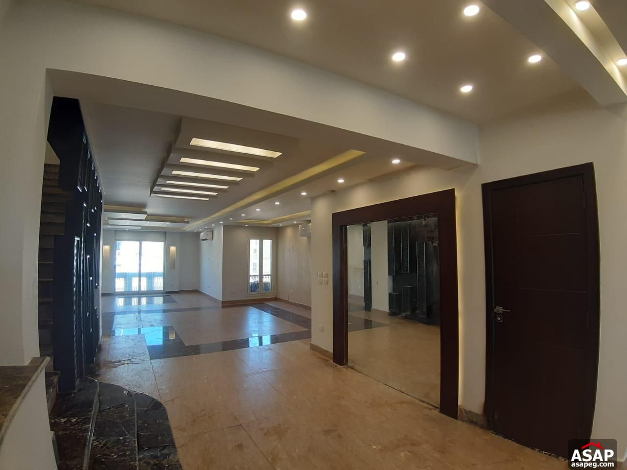 Villa for Rent in Hyde Park Villa for Rent in Hyde Park