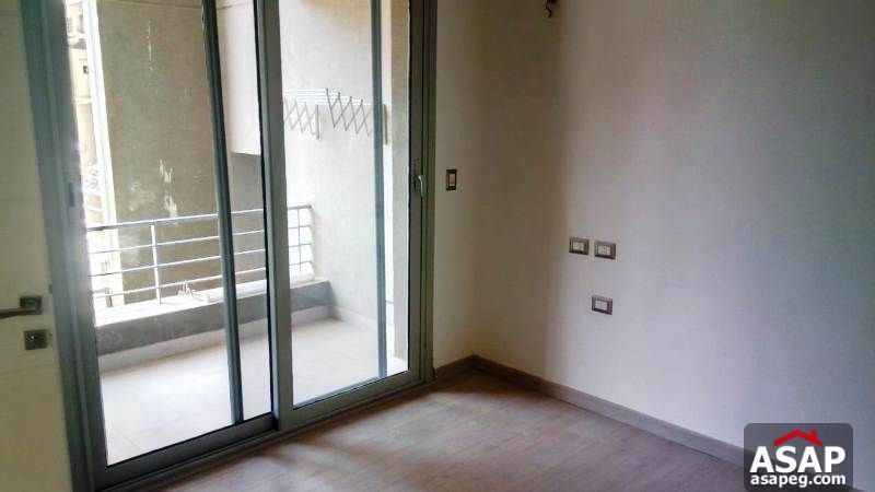 Duplex with Garden for Rent in Village Gate