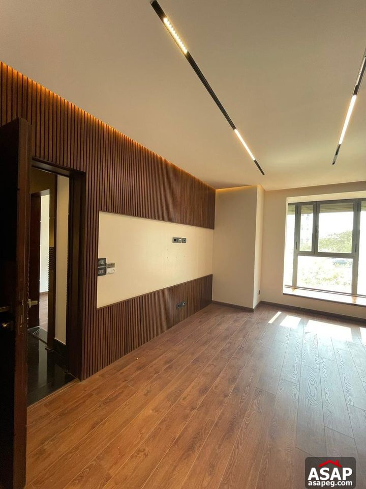 Ultra Modern Duplex for Rent in Eastown