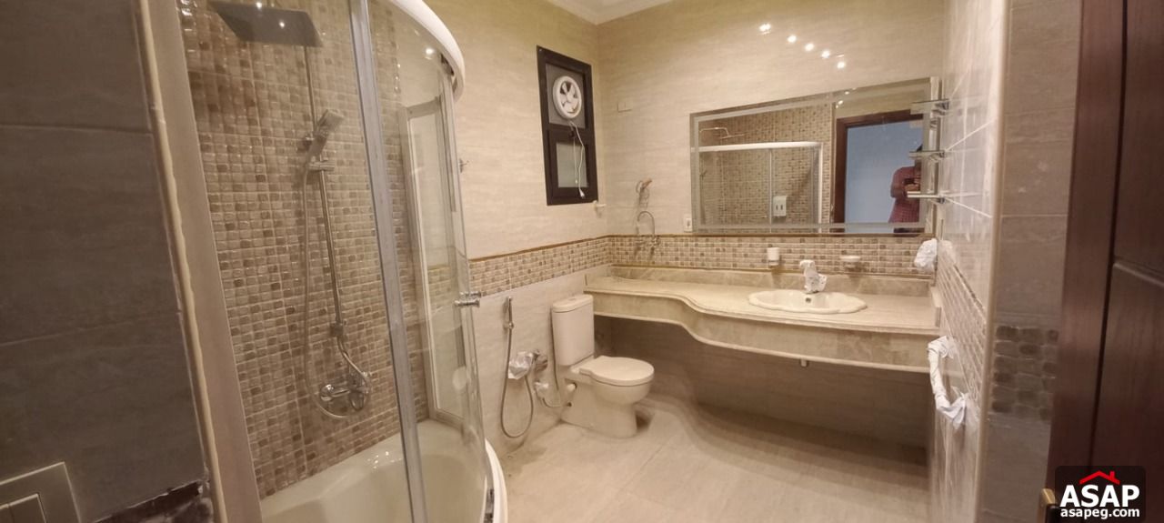 Apartment for Sale in Eastown Compound Apartment for Sale in Eastown Compound