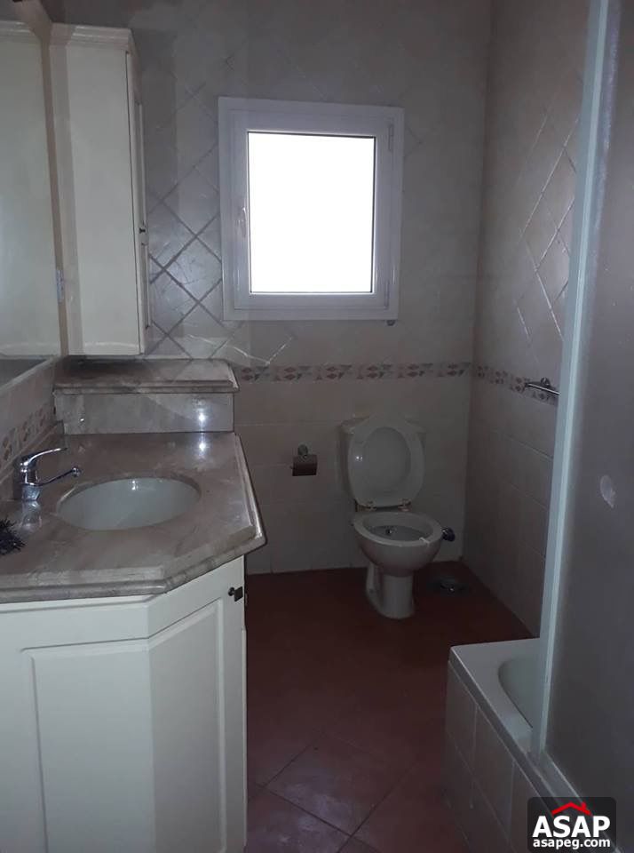 Stand Alone Villa for Rent in West Golf Stand Alone Villa for Rent in West Golf