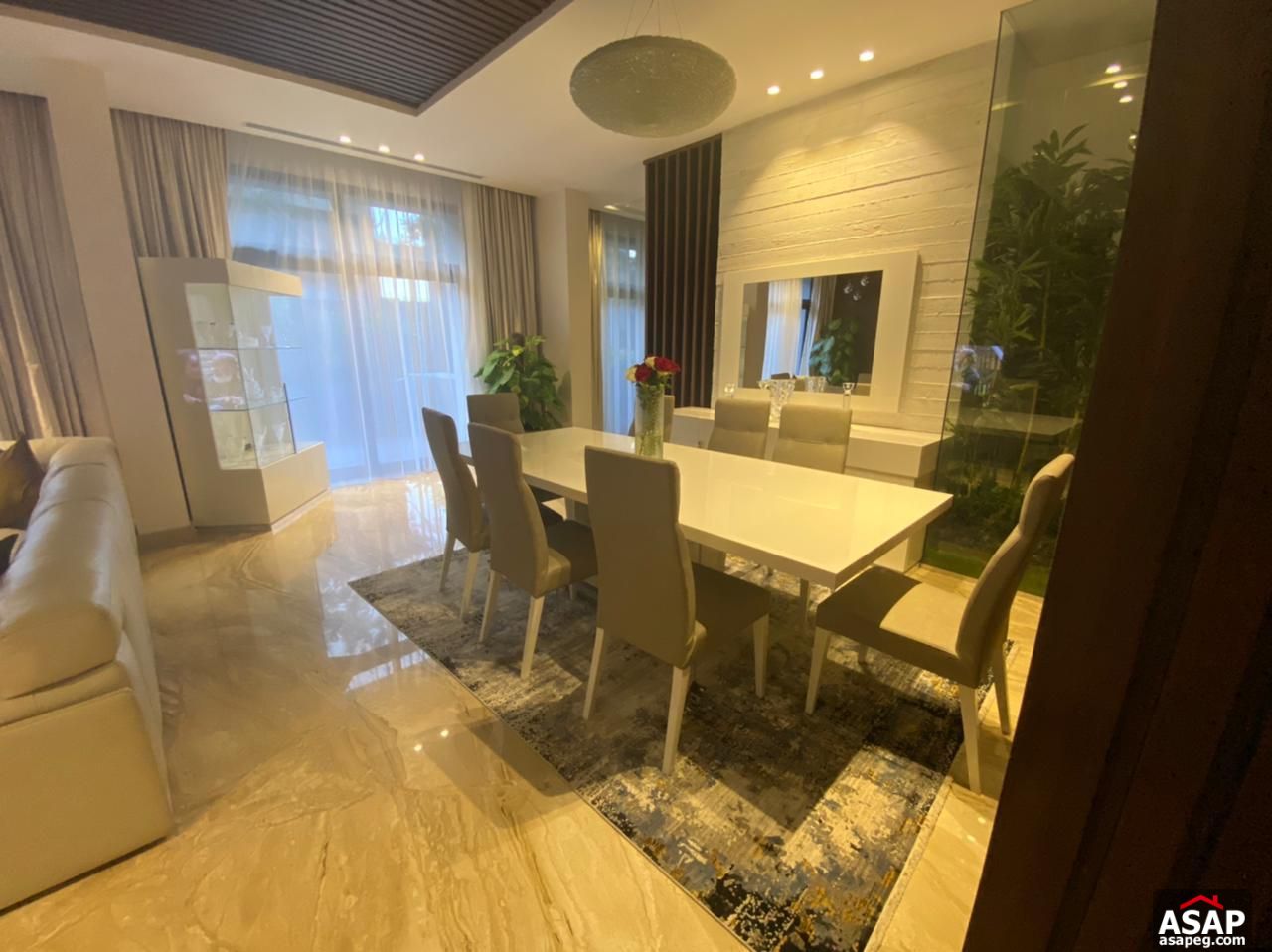 Ground Floor for Rent in the WaterWay