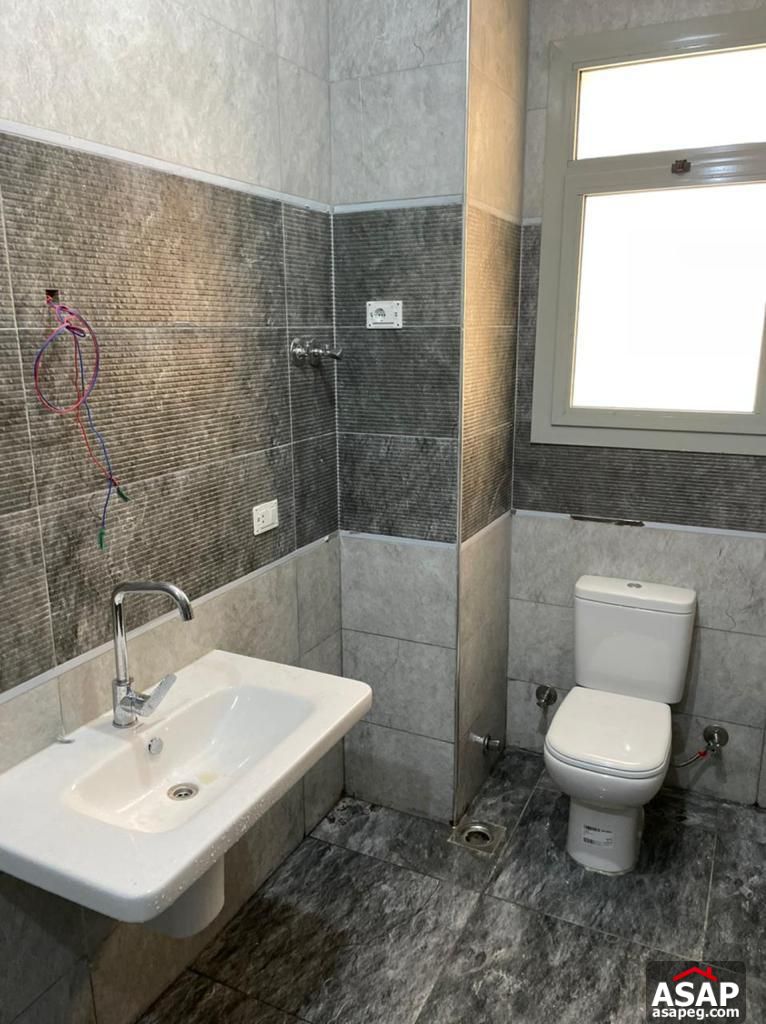 Duplex with Garden for Sale in Village Avenue Duplex with Garden for Sale in Village Avenue