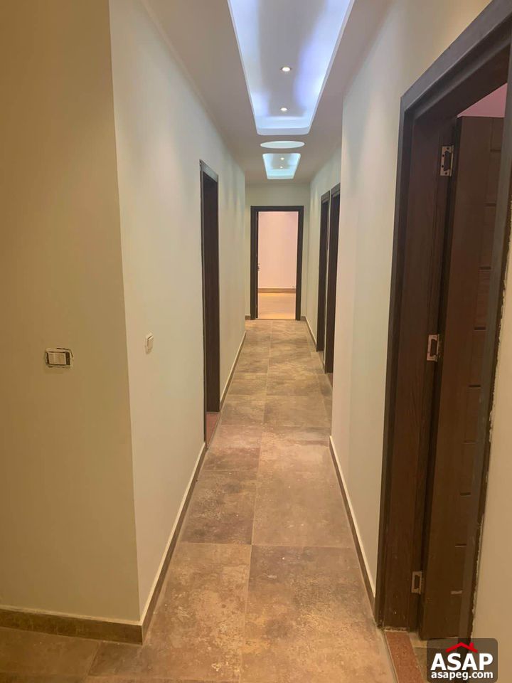 Apartment for Rent in West Golf Apartment for Rent in West Golf