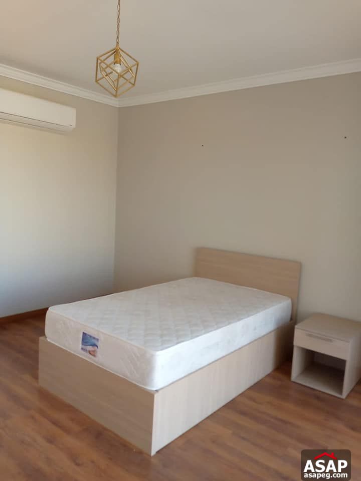 Twin House with Lake View for Sale in Palm Hills Golf View