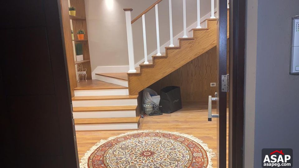 Duplex with Garden for Rent in VGK