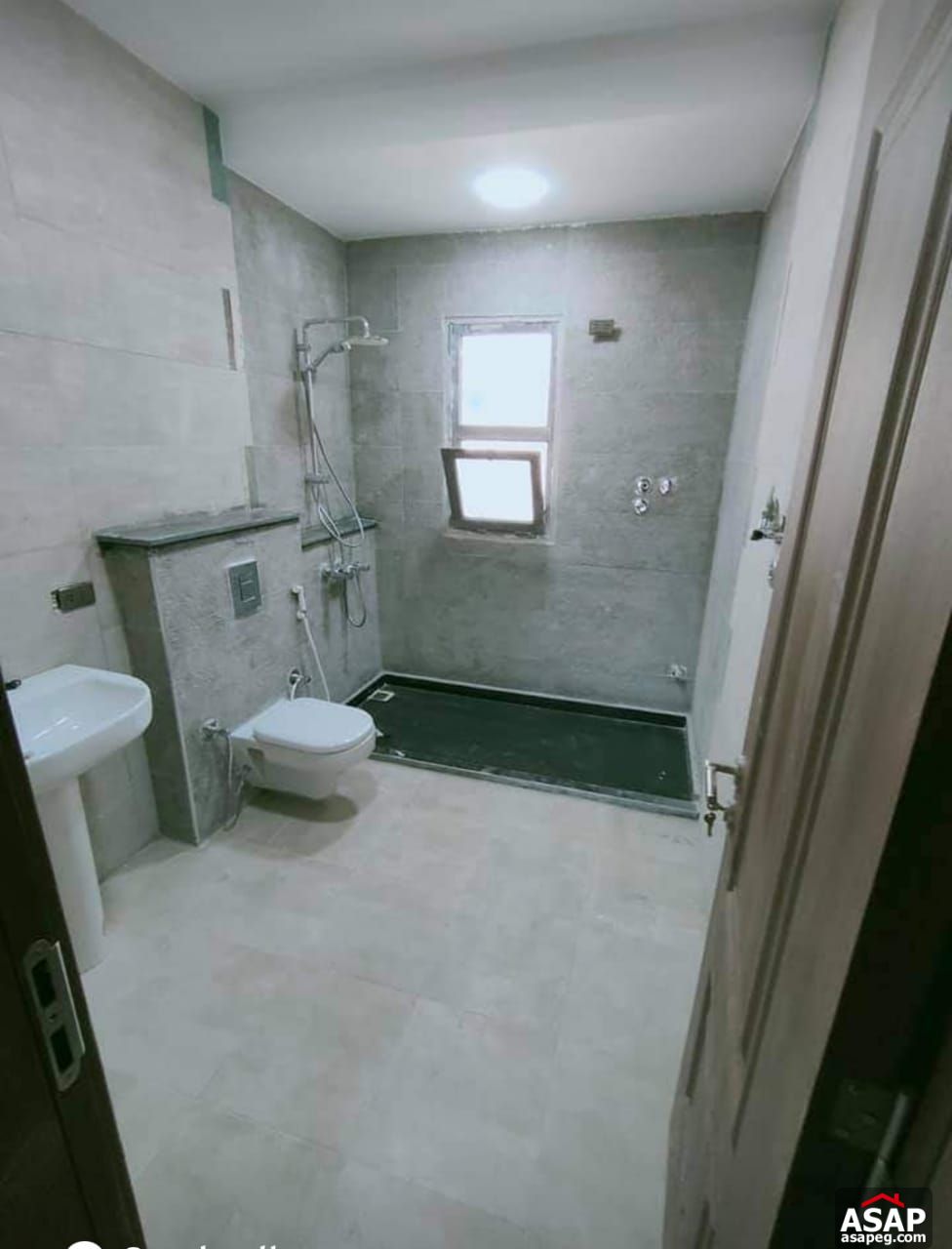 Duplex for Rent in Eastown