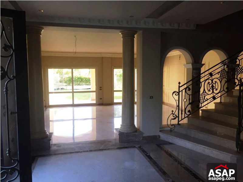 Twin House with Pool View in Patio for rent