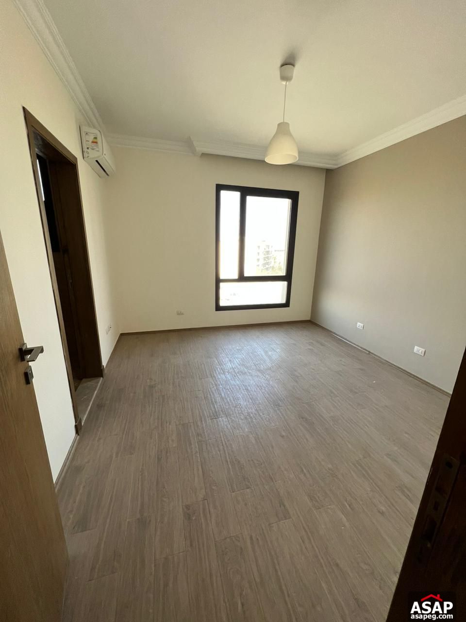 Semi Furnished Apartment for Rent in Eastown Semi Furnished Apartment for Rent in Eastown