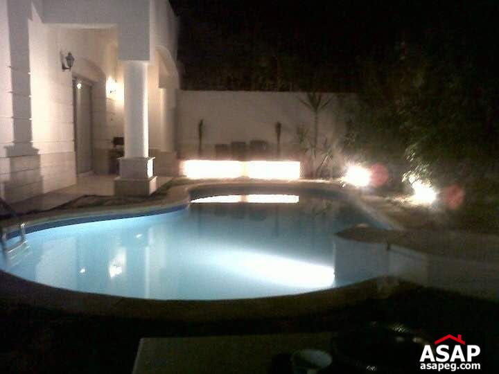 Twin House with Swimming Pool in Katameya Residence