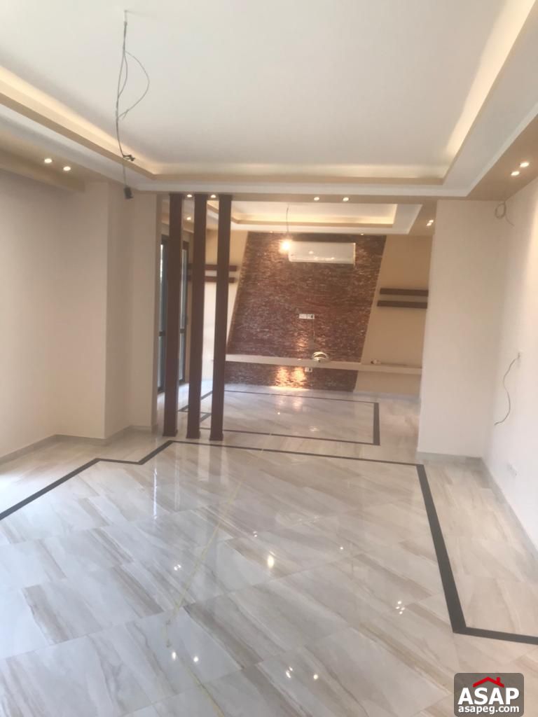 Duplex with Garden for Rent in Eastown Sodic