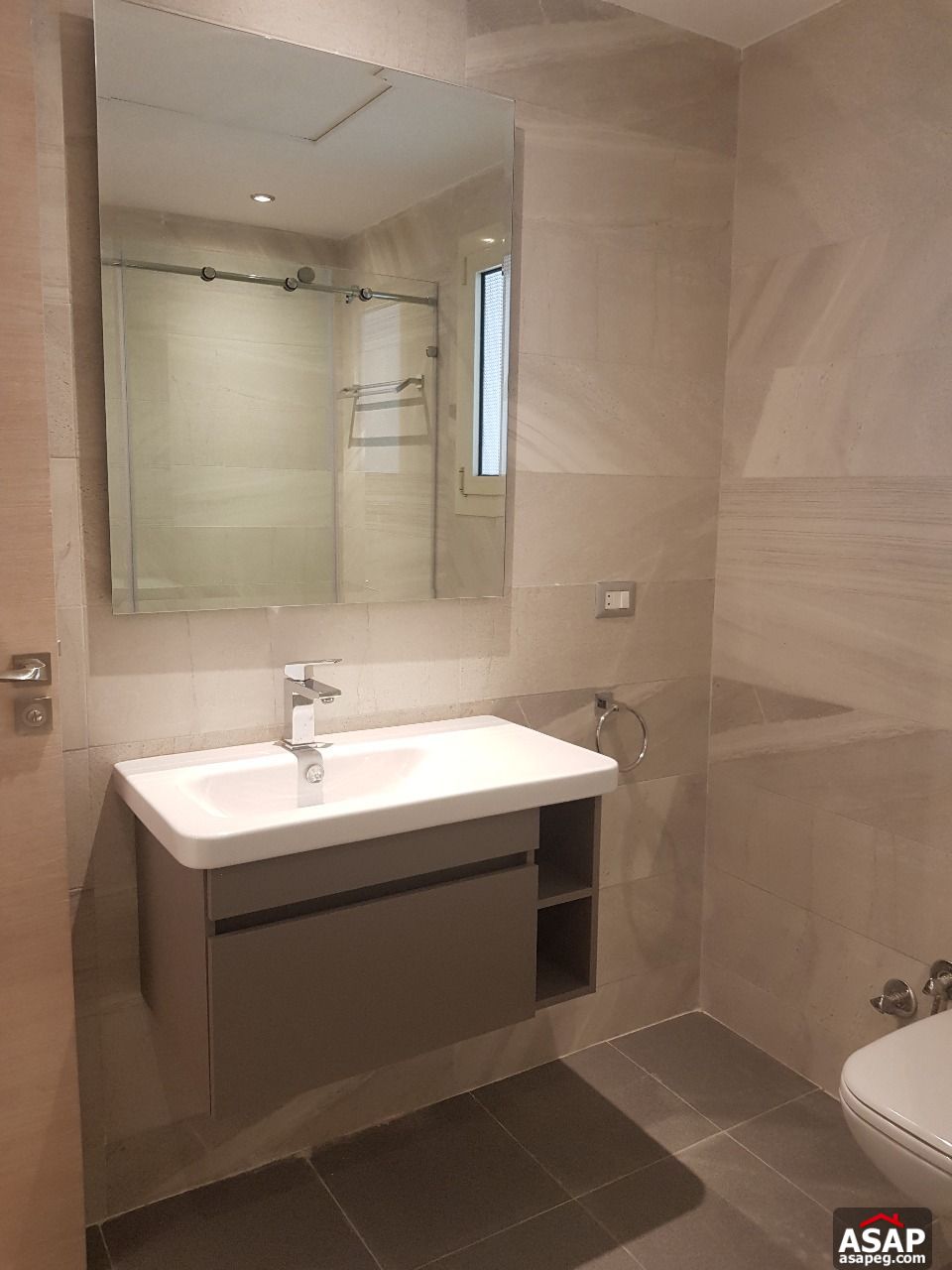 Furnished Basement for Rent in Lake View