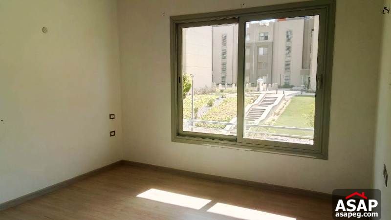 Duplex with Garden for Rent in Village Gate