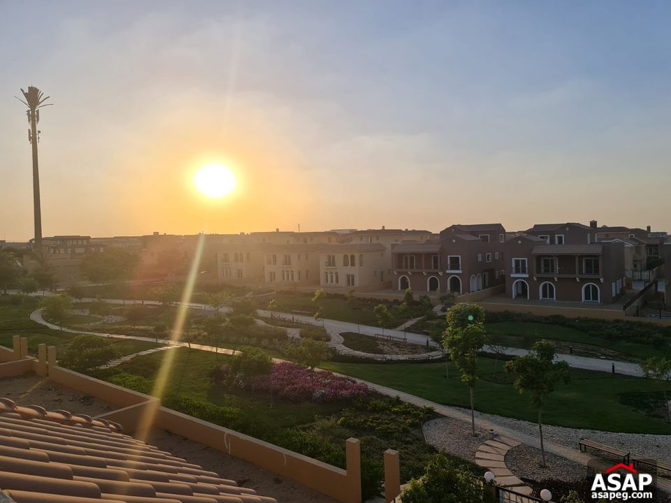 Stand Alone for Rent in Hyde Park