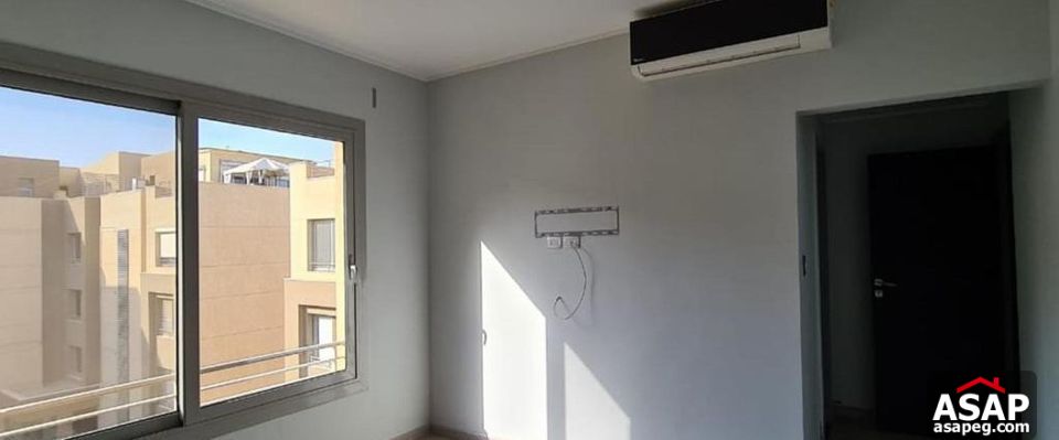 Penthouse for Sale in Village Gate Palm Hills Penthouse for Sale in Village Gate Palm Hills