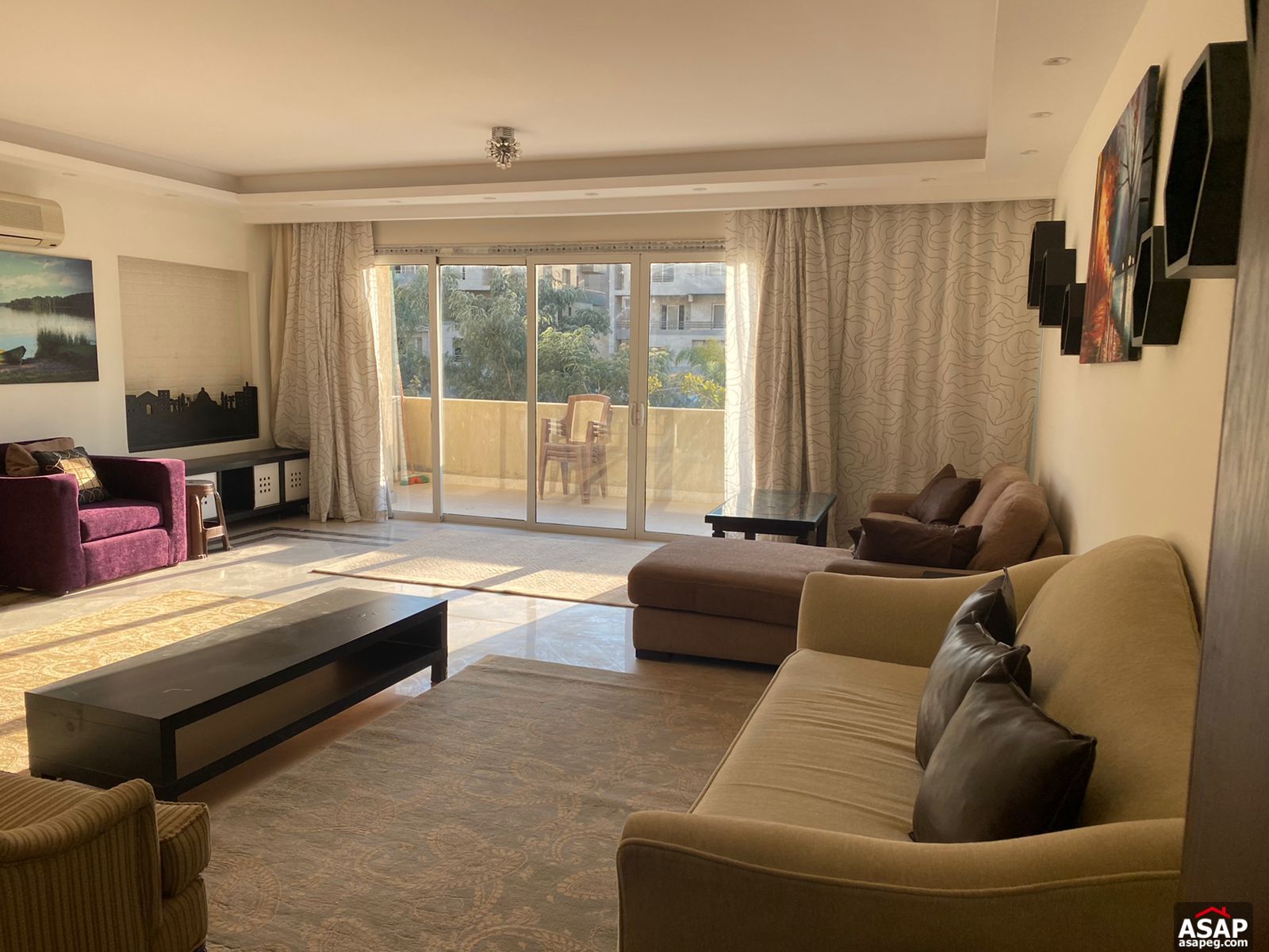 Apartment for Rent in the Square