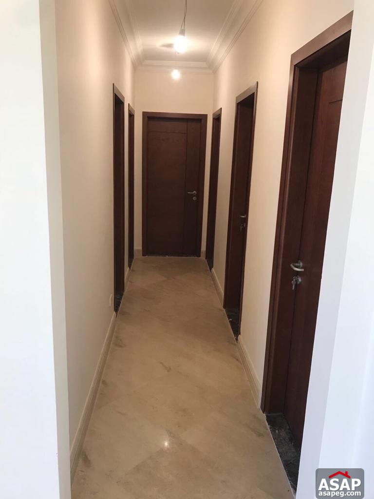 Apartment in Eastown Sodic