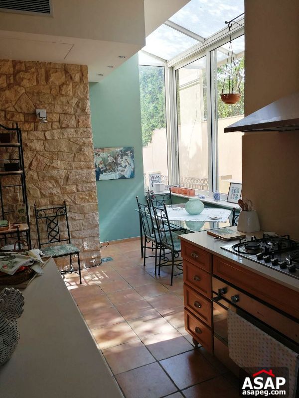 Villa for Rent in City View Villa for Rent in City View