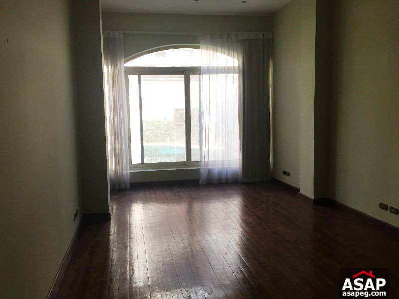 Ground Floor with Garden for Rent in West Golf Ground Floor with Garden for Rent in West Golf