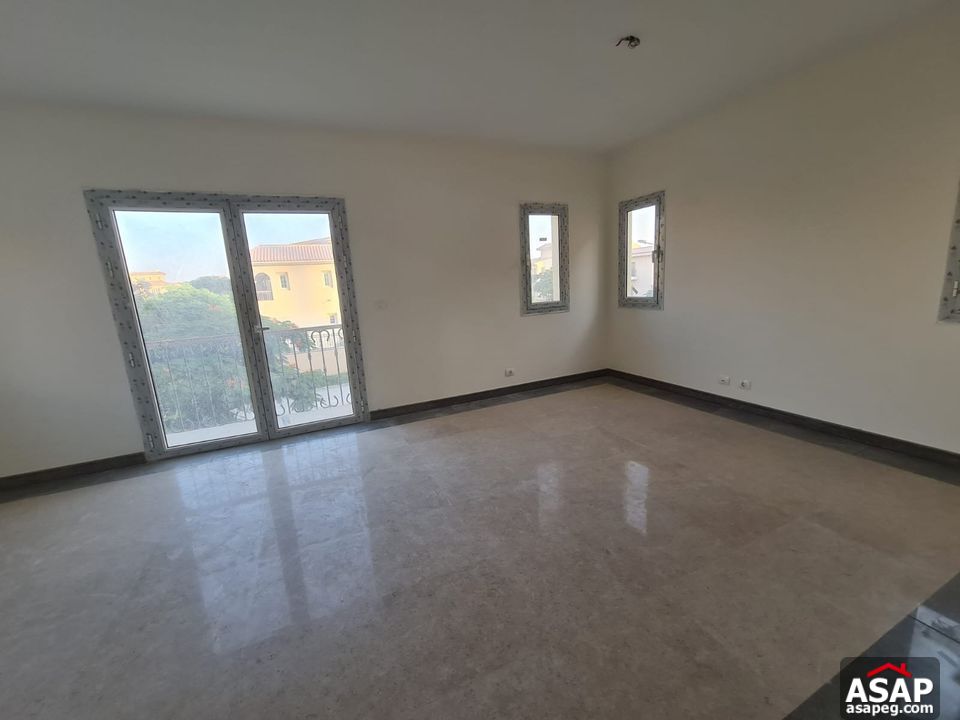 Stand Alone for Rent in Hyde Park