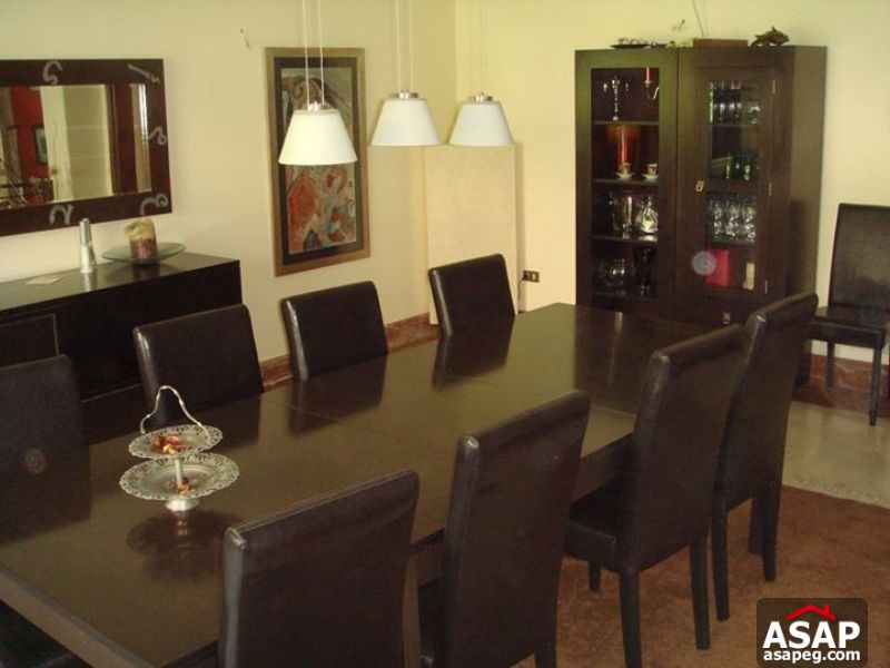 Villa for Rent in Showayfat