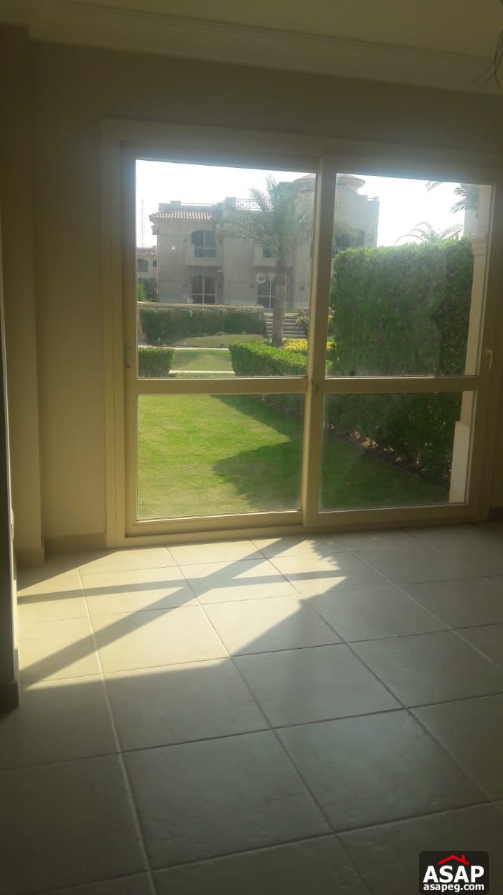 Twin house First row on sea in La Vista Gardens