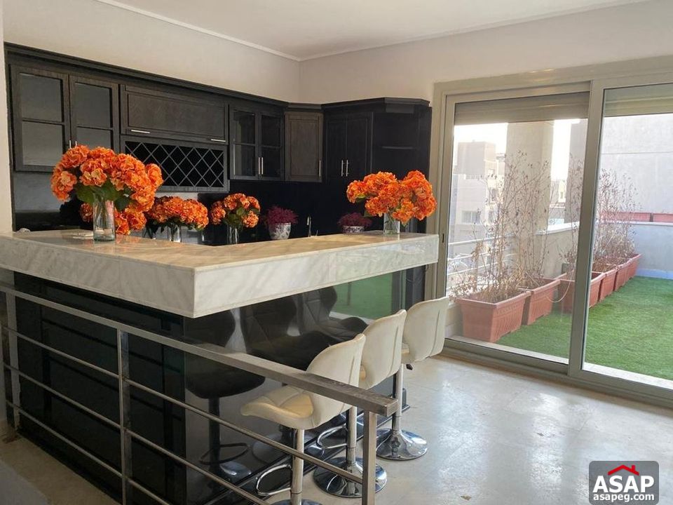 Penthouse for Sale in Village Gate Palm Hills Penthouse for Sale in Village Gate Palm Hills