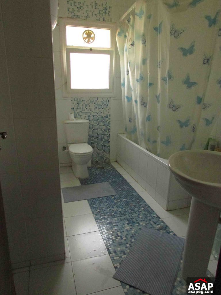 Stand Alone with Pool for Rent in Lake View Stand Alone with Pool for Rent in Lake View