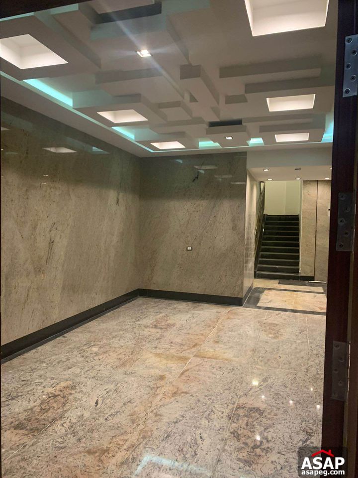 Apartment for Rent in West Golf Apartment for Rent in West Golf