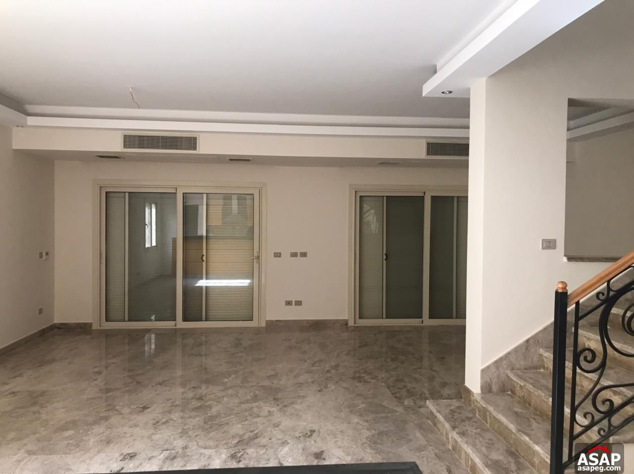 Town House for Rent in Dyar Arco Town House for Rent in Dyar Arco