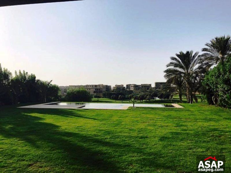 Villa with Pool for Sale in Katameya Dunes