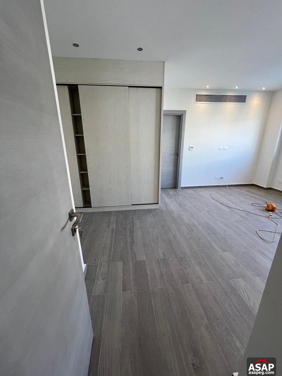 Apartment with Lake View for Rent in Lake View Residence Apartment with Lake View for Rent in Lake View Residence