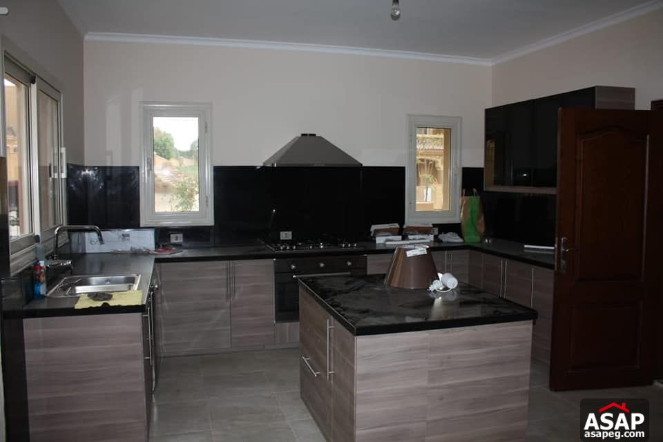 Villa for Rent in Bellagio Compound