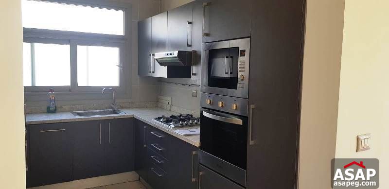 Studio for Rent in the Village Palm Hills Studio for Rent in the Village Palm Hills